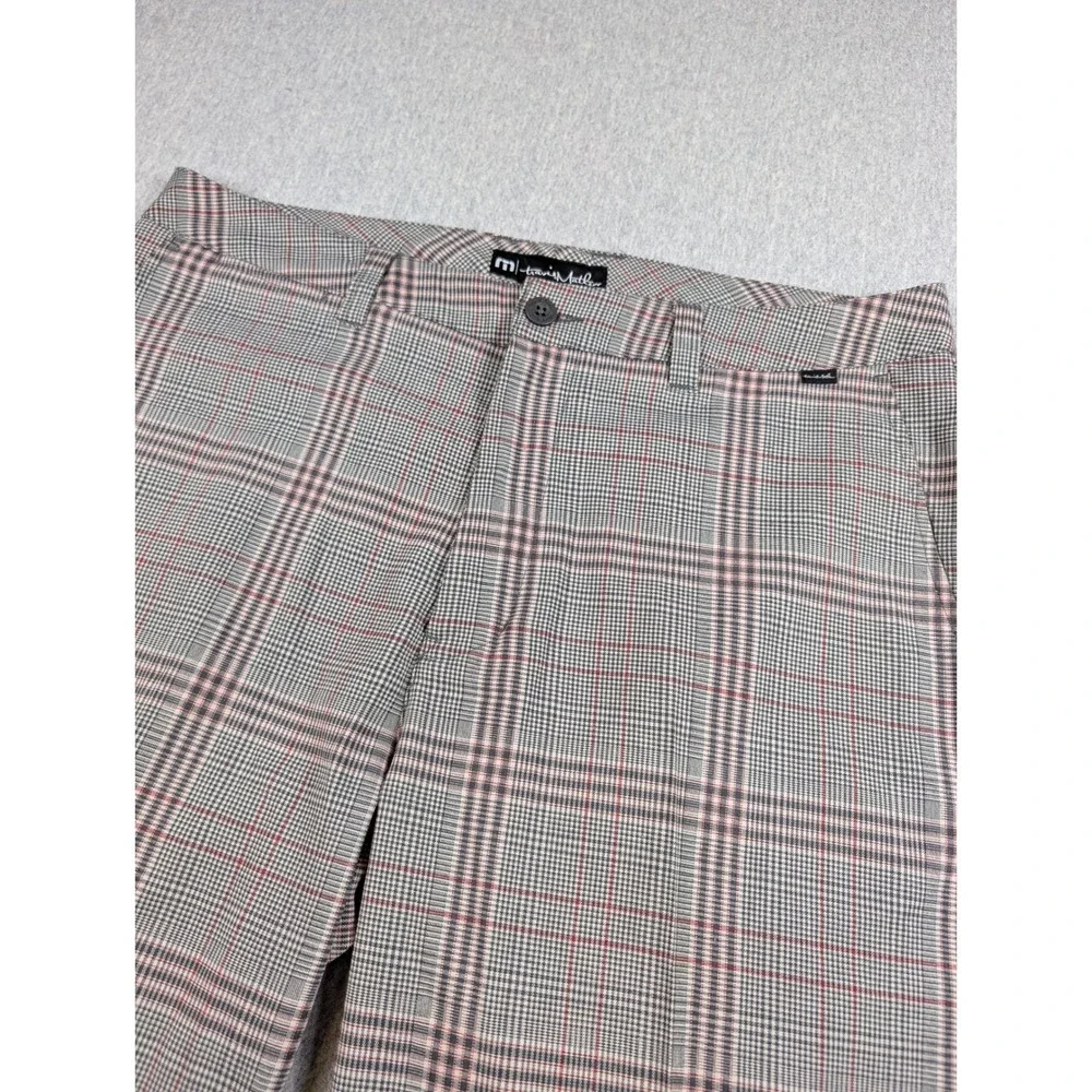 TravisMathew Mens Glen Plaid Golf Shorts Grey Red Size 34 Stretch Performance